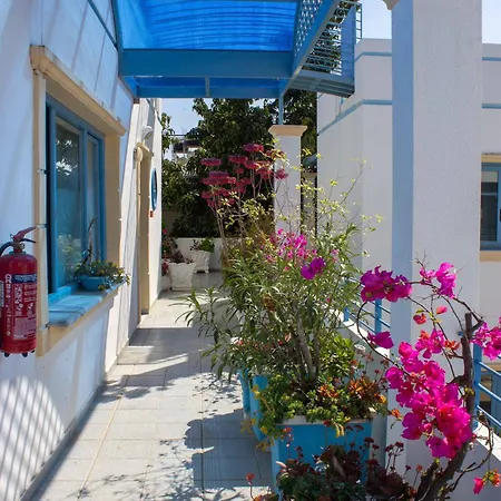 فندق Blue Calm ذاراتسو