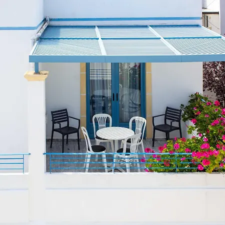 Blue Calm Hotel 2*